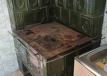 Piec kaflowy, kuchnia kaflowa z podkową, piec z podkową