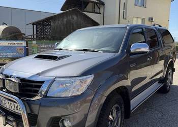TOYOTA HILUX 4x4