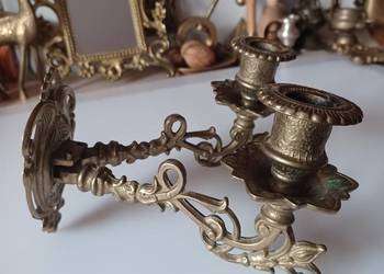 Piękny, mosiężny podwójny świecznik do pianina.