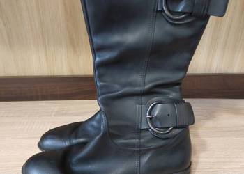 Czarne kozaki damskie Caprice z klamrami – rozmiar 40,5 (7 / 30,5 cm)