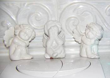 figurki ceramiczne aniołki 3 szt.