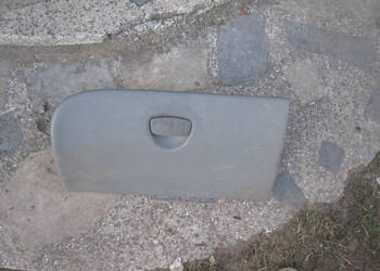 Schowek pokrywa klapa schowka przed pasażerem Renault Laguna II