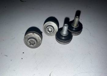 Śruby mocowanie pokrywy głowicy BMW F900R K83