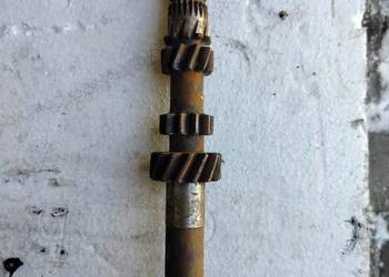 Wałek główny skrzyni biegów Syrena