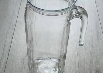 Dzbanek szklany klasyczny kwadratowy do napojów z uchwytem 1,1L