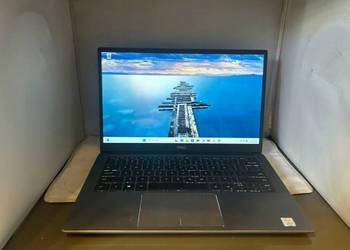 Laptop Dell Latitude 3301 13,3 " Intel Core i5 8 GB / 256 GB srebrny