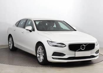 Volvo S90 D4