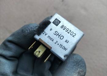 AUDI 80 B4 80 B4 PRZEKAŹNIK SZYBERDACHU 411941583B