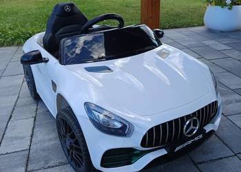 Autko Mercedes na akumulator