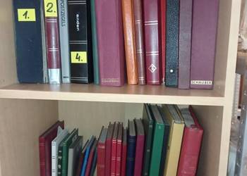 Znaczki pocztowe Świat - 200 klaserów  - wyprzedaż !