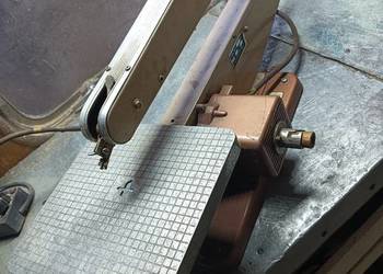 Piła włosowa  220V pilarka piłka stołowa