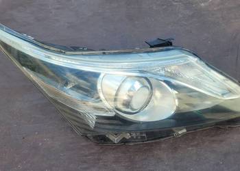 TOYOTA AVENSIS T27 LIFT PRAWA LAMPA PRZÓD REFLEKTOR