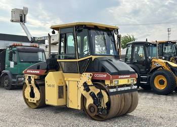 WALEC DROGOWY DYNAPAC CC232HF
