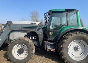 Valtra T140 e ciągnik rolniczy tur Quicke