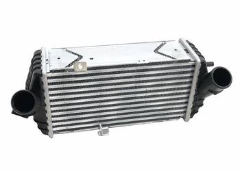 HYUNDAI I30 II 1.6 94kW 128KM D 2012-2015 Chłodnica powietrza Intercooler