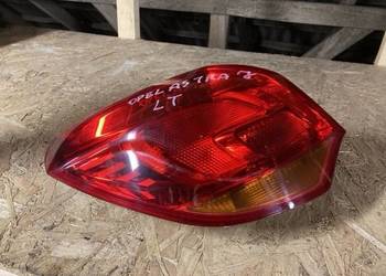 Opel Astra J IV HB 5 drzwi lampa lewy tył lewa tylna