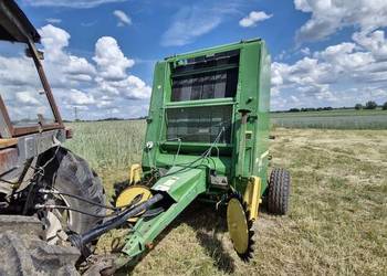 Prasa john deere 550