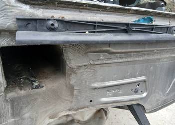 Listwa mocowanie zderzaka ślizg górny 4B9807989 Audi A6 C5 avant