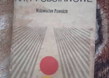 Sprzedam książkę kodeks drogowy akty podstawowe 1976 rok
