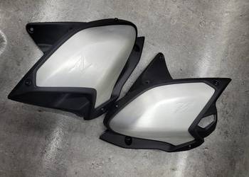 Kawasaki Z900 Z 900 24+ osłona chłodnicy osłony mocowanie metalowe plastik