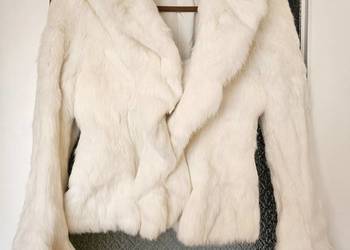 Krotkie foterko naturalne z krolika bialego.