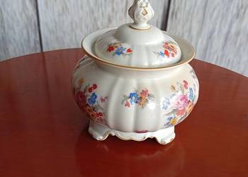 szkatułka , bombonierka porcelanowa / 920