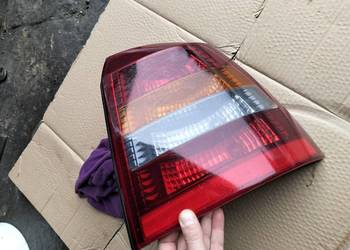 ASTRA G LAMPA TYŁ TYLNA PRAWA ASTRA 2 G 2