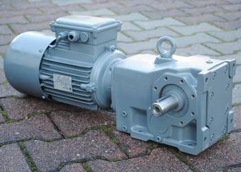 Motoreduktor kątowy 1.1kw. 29obr. z hamulcem. NORD. SK9012XZVL-90S/4BRE20T