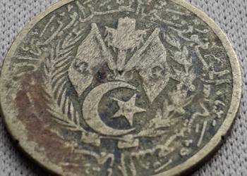 ALGIERIA-20 CENTIMES-1964 r