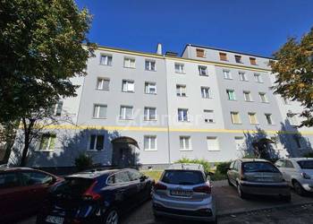 Sprzedam atrakcyjne M3 1 Piętro 3 pokoje rozkładowe po remoncie umeblowane