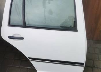 VW GOLF 4 KOMBI DRZWI PRAWY TYŁ