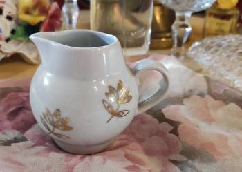 Mały mlecznik porcelana Kahla Turyngia biel złoto