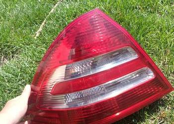 Sprzedam lampę do mercedesa c klasy w203