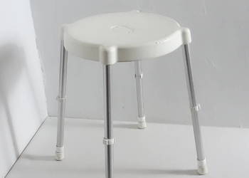 Regulowany Taboret Prysznicowy REBOTEC Turin – Solidny i Bezpieczny