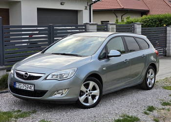 Opel Astra J Kombi 1,4 Turbo Enjoy 140KM SZWAJCAR serwis ASO pewny przebieg