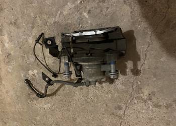 Zacisk prawy przód Ford Fusion Mondeo mk5 mkV