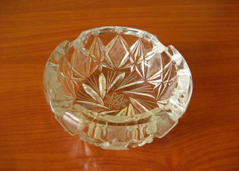 Kryształowa popielniczka. Kryształ PRL. Elegancka. Nieużywana!