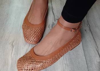 (49) Brązowe, siateczkowe baleriny wieczorowe z zapięciem, NOWE