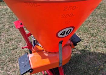 Rozsiewacz sadowniczy L300S lejowy (300 l) 1-tarczowy