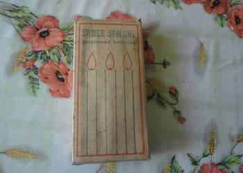 Sprzedam świece stołowe - parafinowe- PRL.