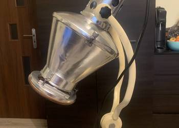 Stara polska lampa kosmetyczna.