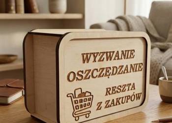 Drewniana Skarbonka - Wyzwanie Oszczędzanie - Skarbonka Wykreślanka