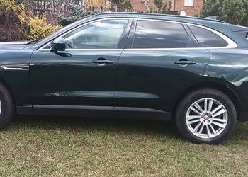 Jaguar F-Pace 2.0 w bogatej wersji Prestige