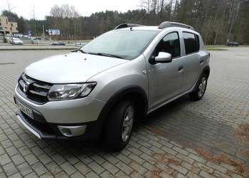 Dacia Sandero Stepway 0,9i Klima Navi Hak