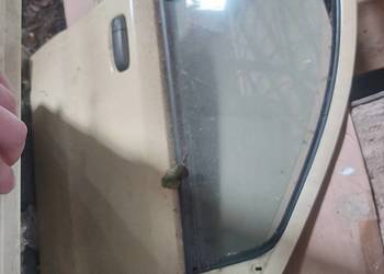 Fiat panda drzwi prawy przód