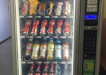 automat vendingowy Necta Snakky, wrzutnik, terminal, z lokalizacja Wawa