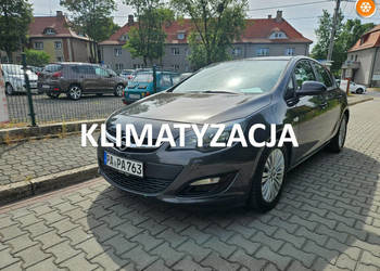 Opel Astra 1 właściciel / Klimatyzacja / Tempomat / Komputer J (2009-2019)