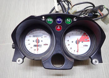 Licznik Przebieg 2040km Zegar Zegary KM/H Europa KTM 640 Duke 02-05r 625 6…
