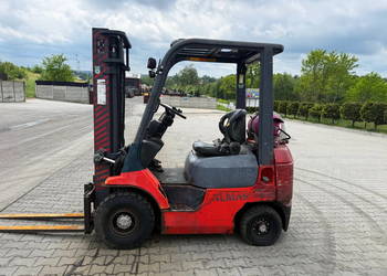wózek widłowy TOYOTA 7FGF18 LPG przesuw 1800kg 3.30m pompowane koła 2005r