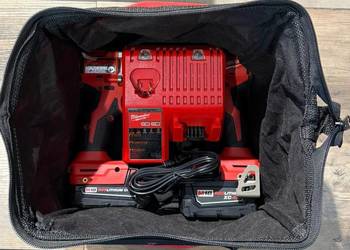 Milwaukee 3693-22 M18 bezszczotkowy zestaw wiertarko-wkr. zakrętak ud. 2Aku